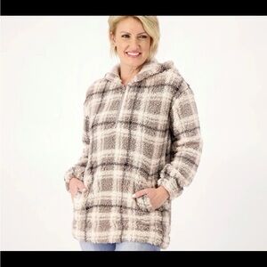 Koolaburra Gray and Cream Fleece Jacket